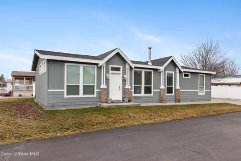 11401 N Alaska Loop, Hayden, ID 83835
