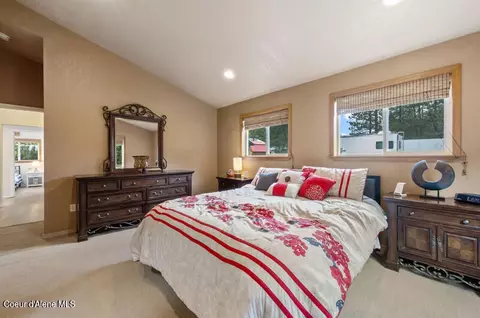 Bedroom - 104 Tomsche Ave, Wallace, ID 83873 photo 3 of 6