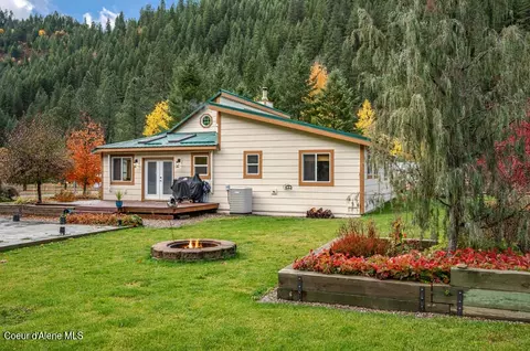 Exterior - 104 Tomsche Ave, Wallace, ID 83873 photo 4 of 18