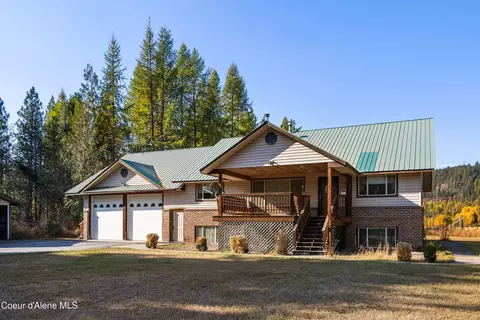 598 Gold Rd, Naples, ID 83847