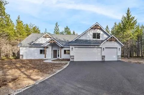 1568 E Smidgeon Dr, Rathdrum, ID 83858