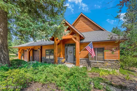 292 Stewart Dr, Blanchard, ID 83804