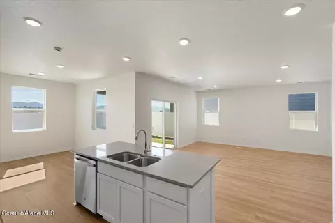 Living - 5312 E Dorado Ave, Post Falls, ID 83854 photo 5 of 5
