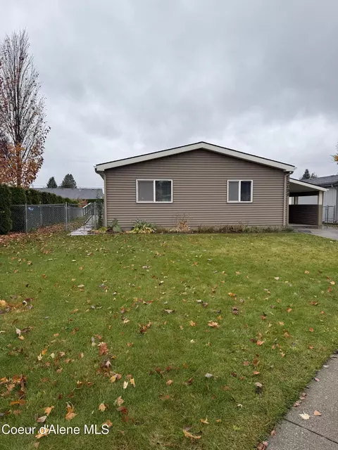 2098 Bounty Loop, Hayden, ID 83835