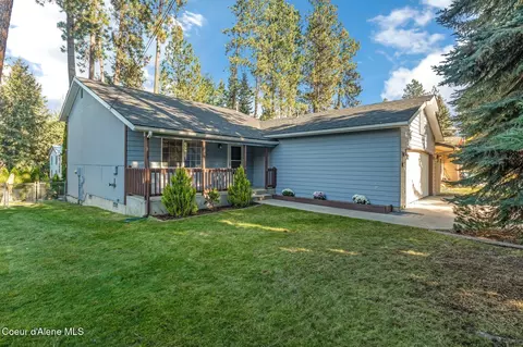 7297 W Pine St, Rathdrum, ID 83858