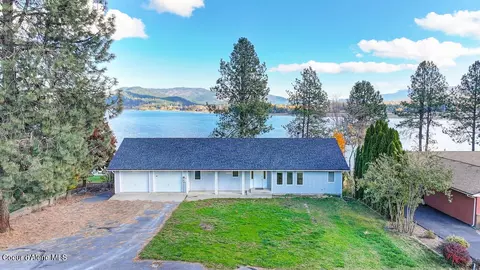 389 Campbell Point Rd, Laclede, ID 83841