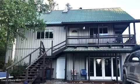 1452 Grizzly Gap Rd, Naples, ID 83847 photo 1