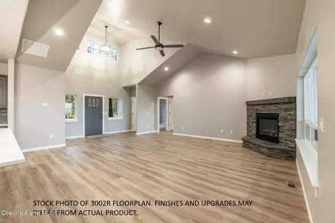 Living - 7609 E Duke Ln, Athol, ID 83801 photo 3 of 4
