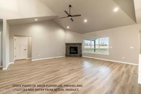 Living - 7609 E Duke Ln, Athol, ID 83801 photo 2 of 4