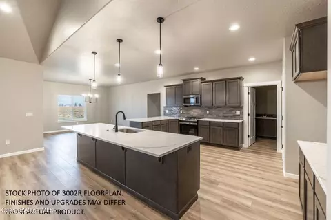Kitchen - 7609 E Duke Ln, Athol, ID 83801 photo 3 of 4