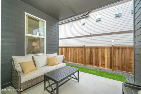 Exterior - 87 E Sandmyrtle Ave, Hayden, ID 83835 photo 5 of 9