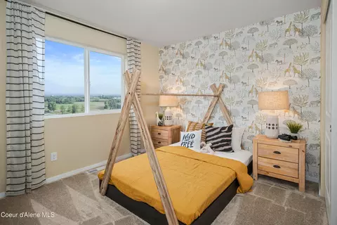 Bedroom - 87 E Sandmyrtle Ave, Hayden, ID 83835 photo 7 of 12