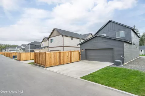 Exterior - 87 E Sandmyrtle Ave, Hayden, ID 83835 photo 6 of 9