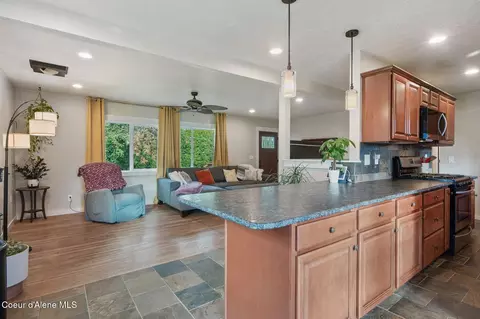 619 W 15th Ave, Post Falls, ID 83854 photo 9