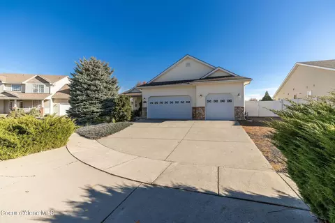 4025 W Lennox Loop, Coeur D'alene, ID 83815