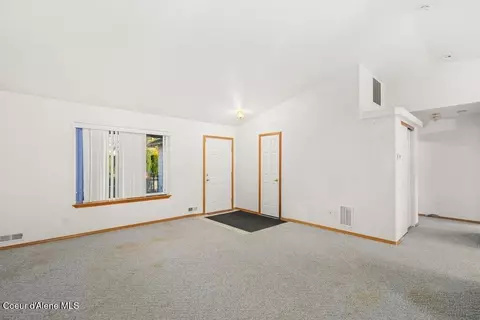 Living - 702 E Autumn Crest Loop, Post Falls, ID 83854 photo 1 of 2