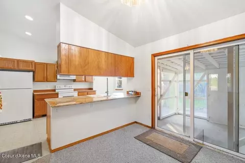 Kitchen - 702 E Autumn Crest Loop, Post Falls, ID 83854 photo 4 of 4