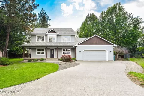 8265 N Tartan Ave, Hayden, ID 83835