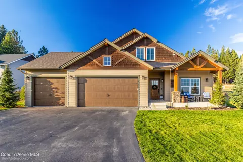 13525 W Moonshine Ct, Rathdrum, ID 83858