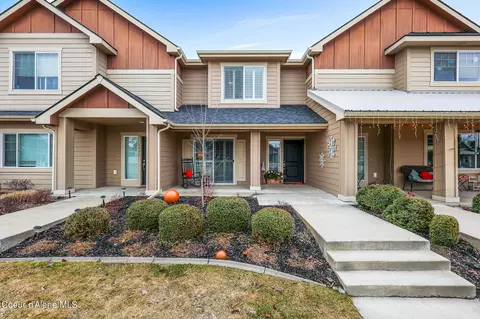6472 N Descartes Dr, Coeur D'alene, ID 83815