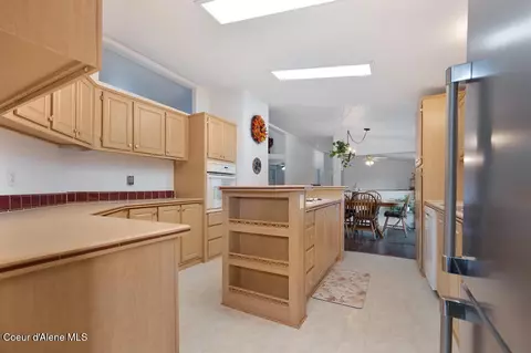1371 W Coral Dr, Coeur D'alene, ID 83815