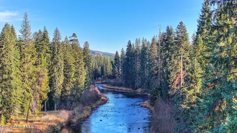 1382 Copperhead Ln, Santa, ID 83866 photo 3