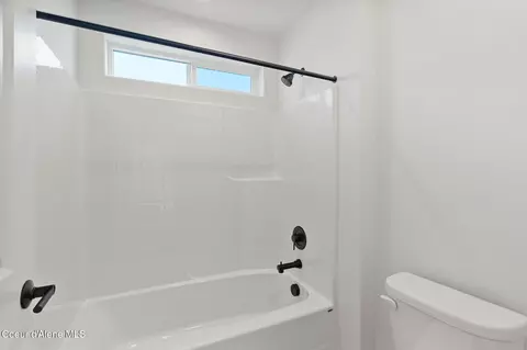 Bath - 1330 E Percival Ave, Post Falls, ID 83854 photo 5 of 5