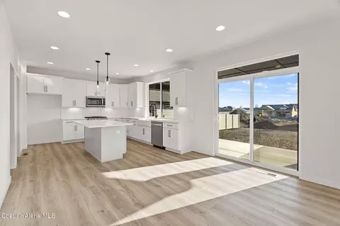 Kitchen - 1330 E Percival Ave, Post Falls, ID 83854 photo 2 of 5