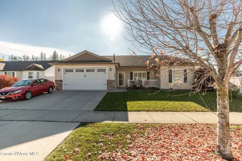 1558 W Olympus Ave, Hayden, ID 83835