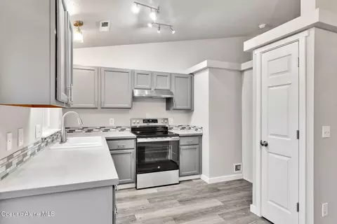Kitchen - 155 E Ryan Dr, Hayden, ID 83835 photo 2 of 2