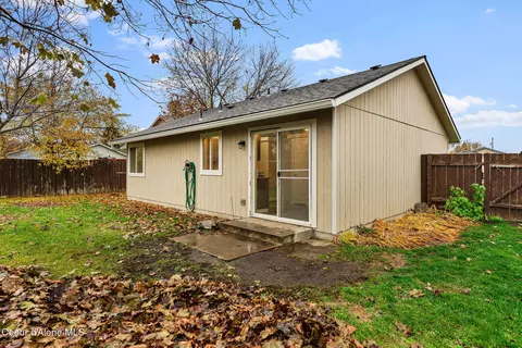 Exterior - 155 E Ryan Dr, Hayden, ID 83835 photo 2 of 5