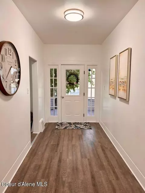 Entry Way - 211 5th St, Mullan, ID 83846 photo 1 of 2