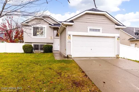 7488 N Courcelles Pkwy, Coeur D'alene, ID 83815