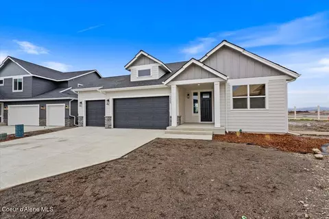 3460 N Cyprus Fox Lp Lp, Post Falls, ID 83854 photo 2