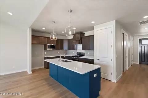 Kitchen - 4511 E Corsac Fox Ave, Post Falls, ID 83854 photo 3 of 6