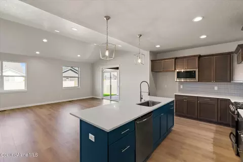 Kitchen - 4511 E Corsac Fox Ave, Post Falls, ID 83854 photo 6 of 6