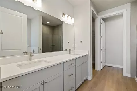 Bath - 4511 E Corsac Fox Ave, Post Falls, ID 83854 photo 1 of 4