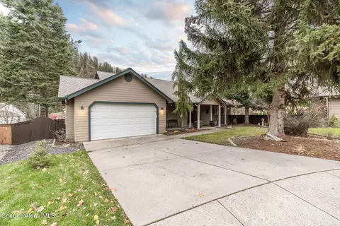 2890 E Silvertip Ave, Coeur D'alene, ID 83815