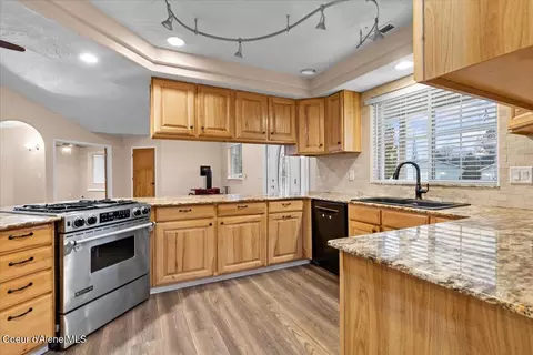 Kitchen - 2697 N Distant Star Rd, Post Falls, ID 83854 photo 2 of 2
