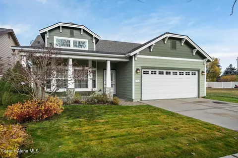 1414 Autumn Ln, Sandpoint, ID 83864