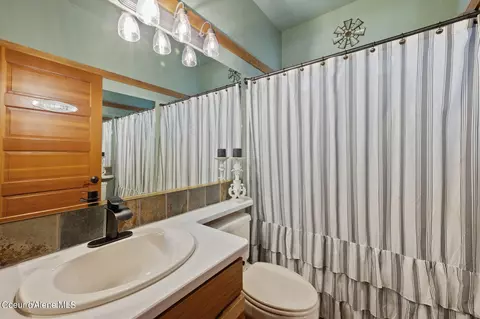 Bath - 722 S Ithaca St, Post Falls, ID 83854 photo 4 of 4