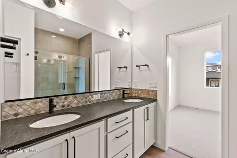 Bath - 1316 E Percival Ave, Post Falls, ID 83854 photo 2 of 5