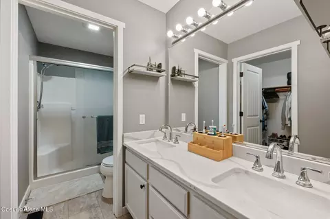 Bath - 3425 N Ping Rd, Post Falls, ID 83854 photo 1 of 2