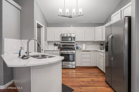 Kitchen - 3425 N Ping Rd, Post Falls, ID 83854 photo 1 of 2