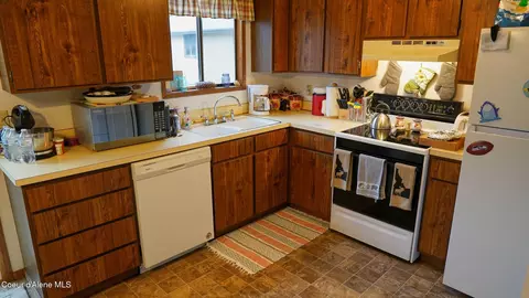 Kitchen - 1903 E 1st Ave, Post Falls, ID 83854 photo 1 of 4