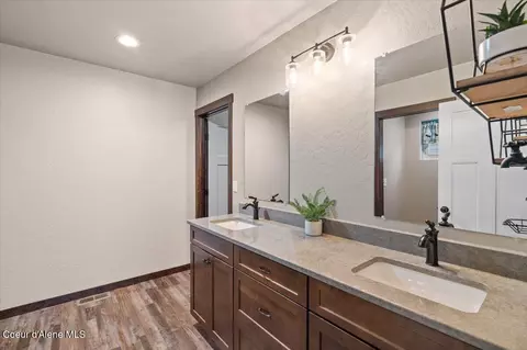 Bath - 4142 N Pradera Ct, Post Falls, ID 83854 photo 1 of 2