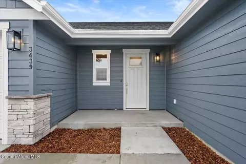 3439 N Cyprus Fox Loop, Post Falls, ID 83854 photo 4