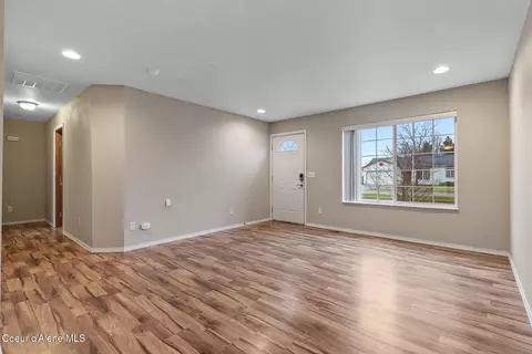 Living - 903 E Teton Ave, Post Falls, ID 83854 photo 2 of 4
