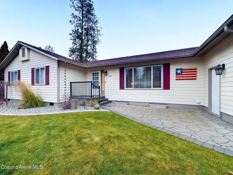 505 S First St, Pinehurst, ID 83850