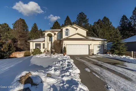 4656 N Huntercrest Dr, Coeur D'alene, ID 83815